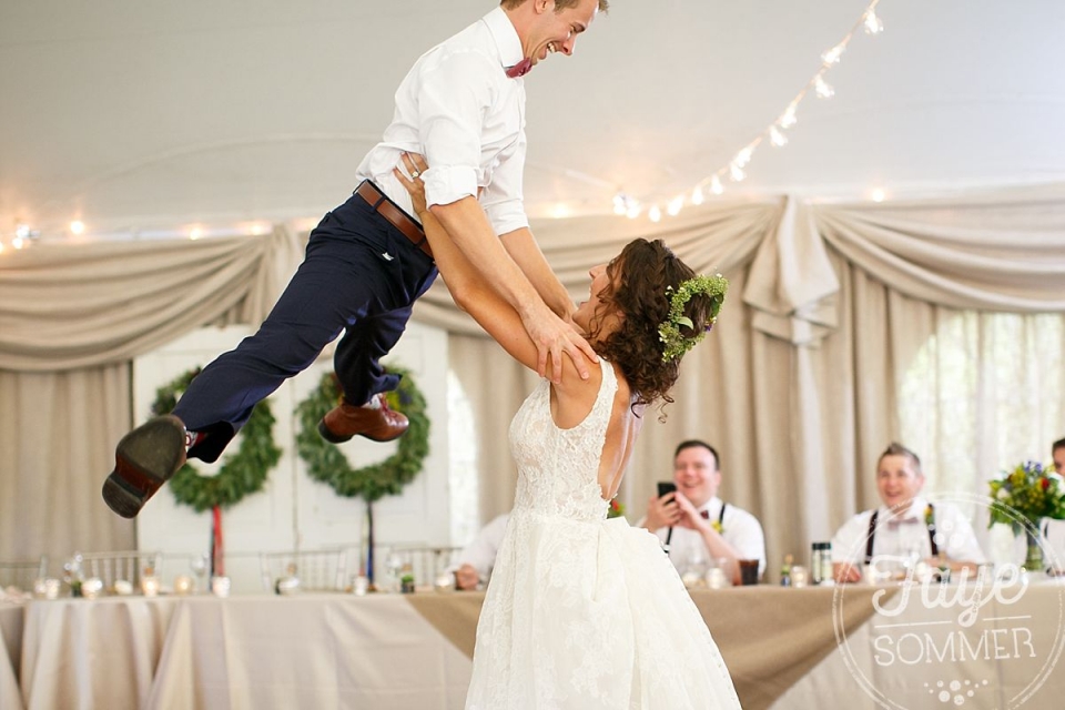 Dayton Ohio Wedding Photographer captures reception